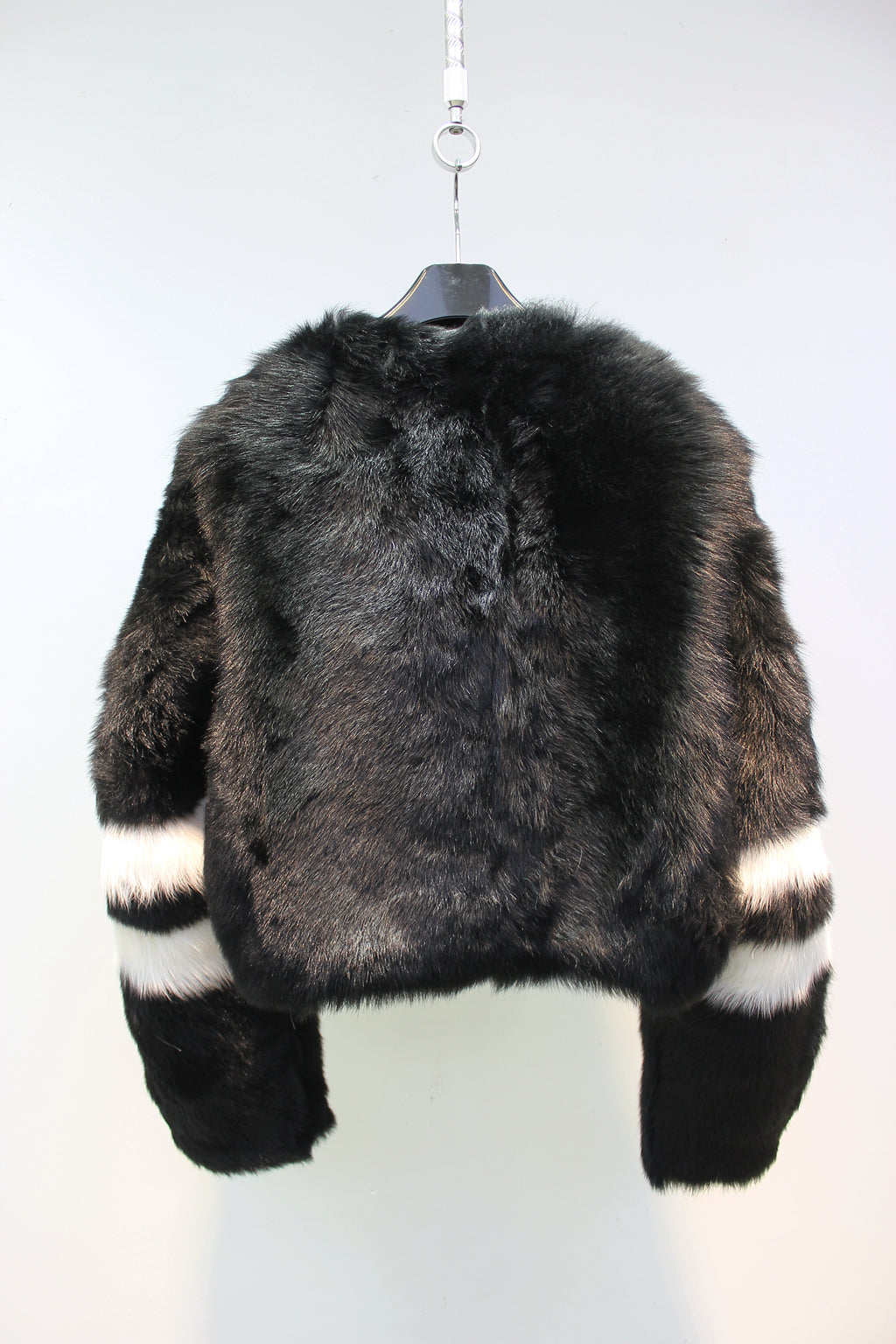 Imported Tuscan leather V-neck contrasting style fur jacket