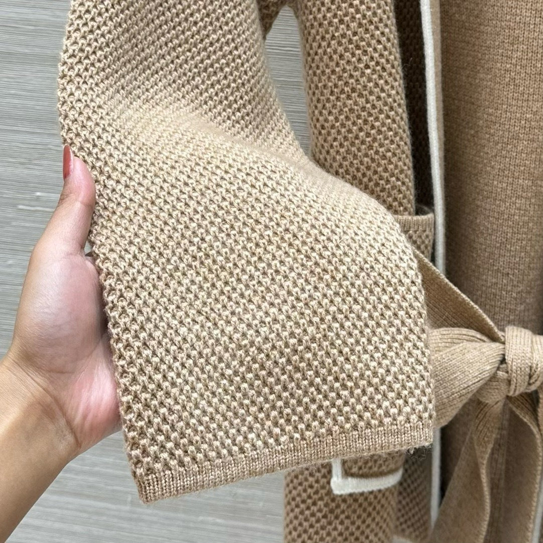 Hooded cashmere cardigan