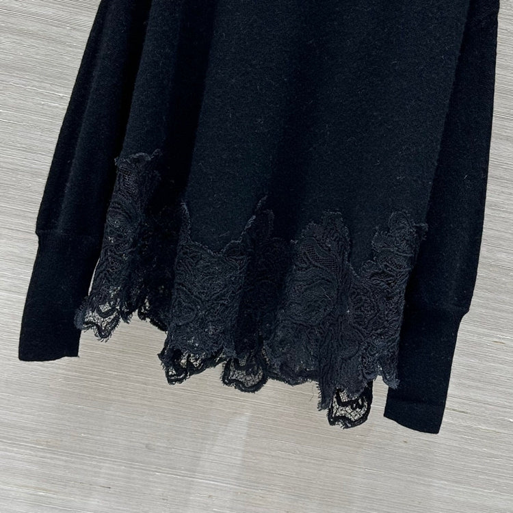 Crew neck lace appliqué cashmere sweater