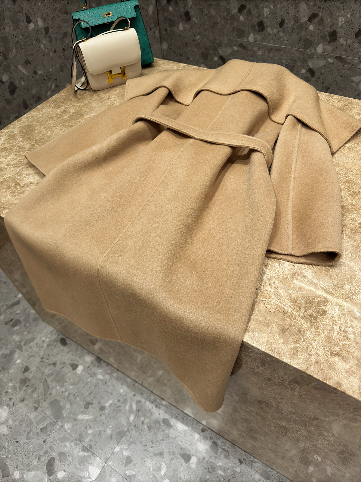 Double-faced lapel cashmere water ripple coat