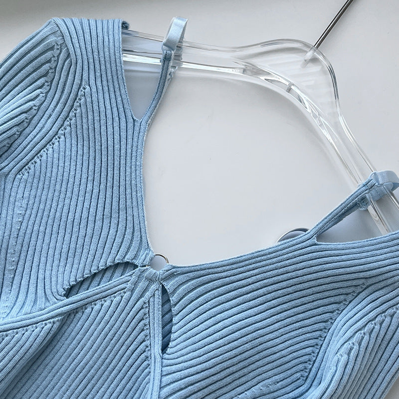 V-neck bottoming sweater