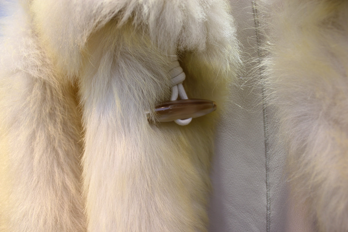Spanish Tuscan sheepskin one-piece horn buckle short fur