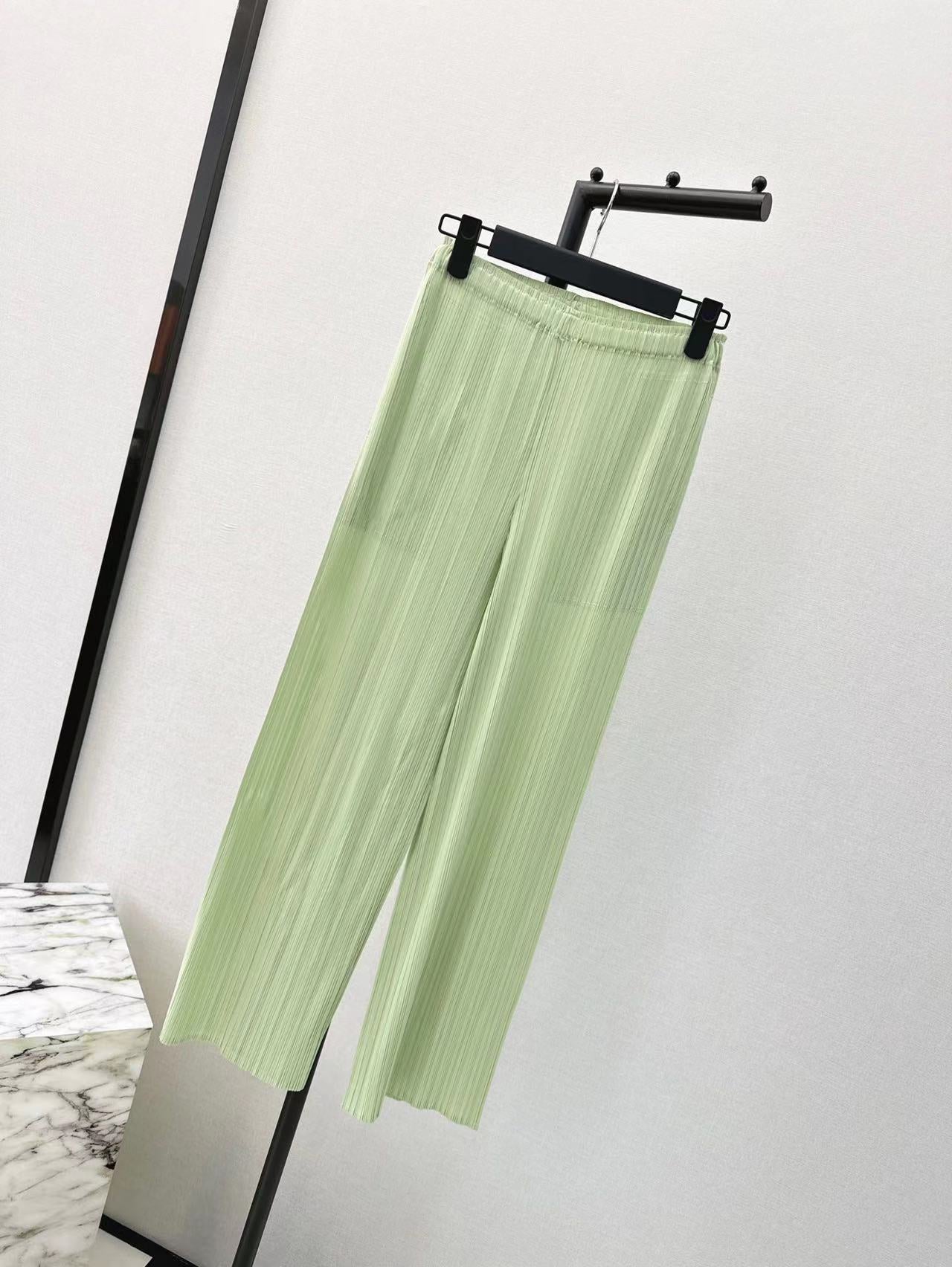 French Irregular Pleated Sleeveless Vest Top Elastic Waist Straight Pants Suit