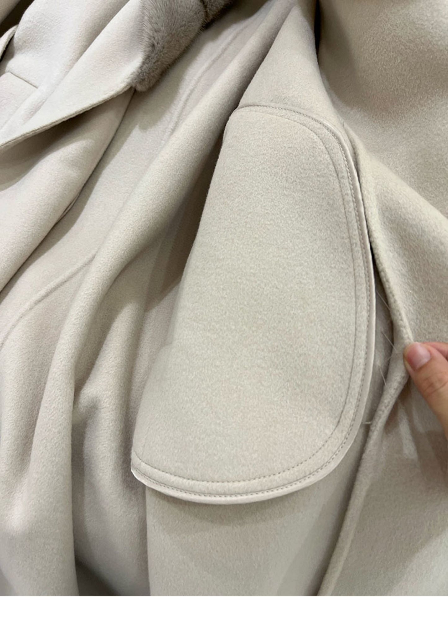Double-faced cashmere coat mid-length mink collar