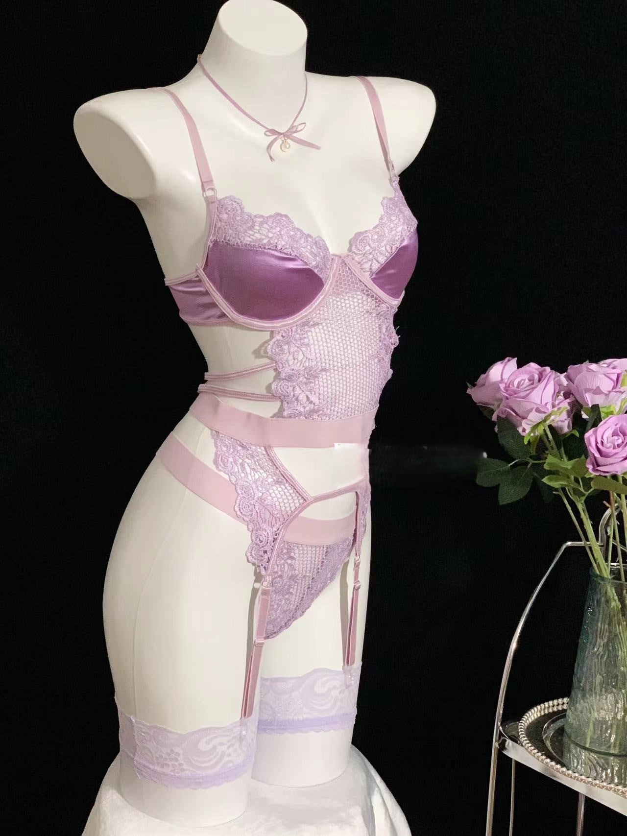 Lace sexy lingerie set