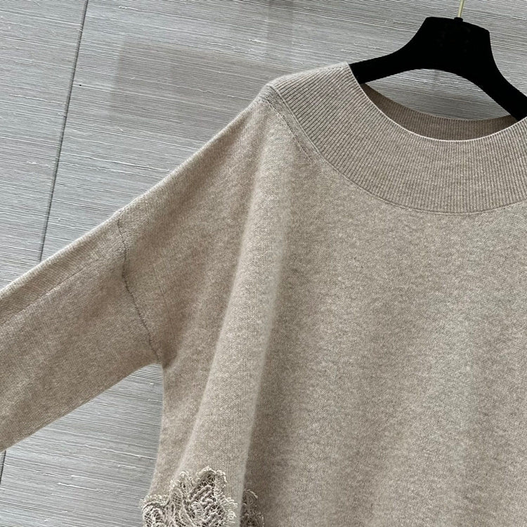 Crew neck lace appliqué cashmere sweater