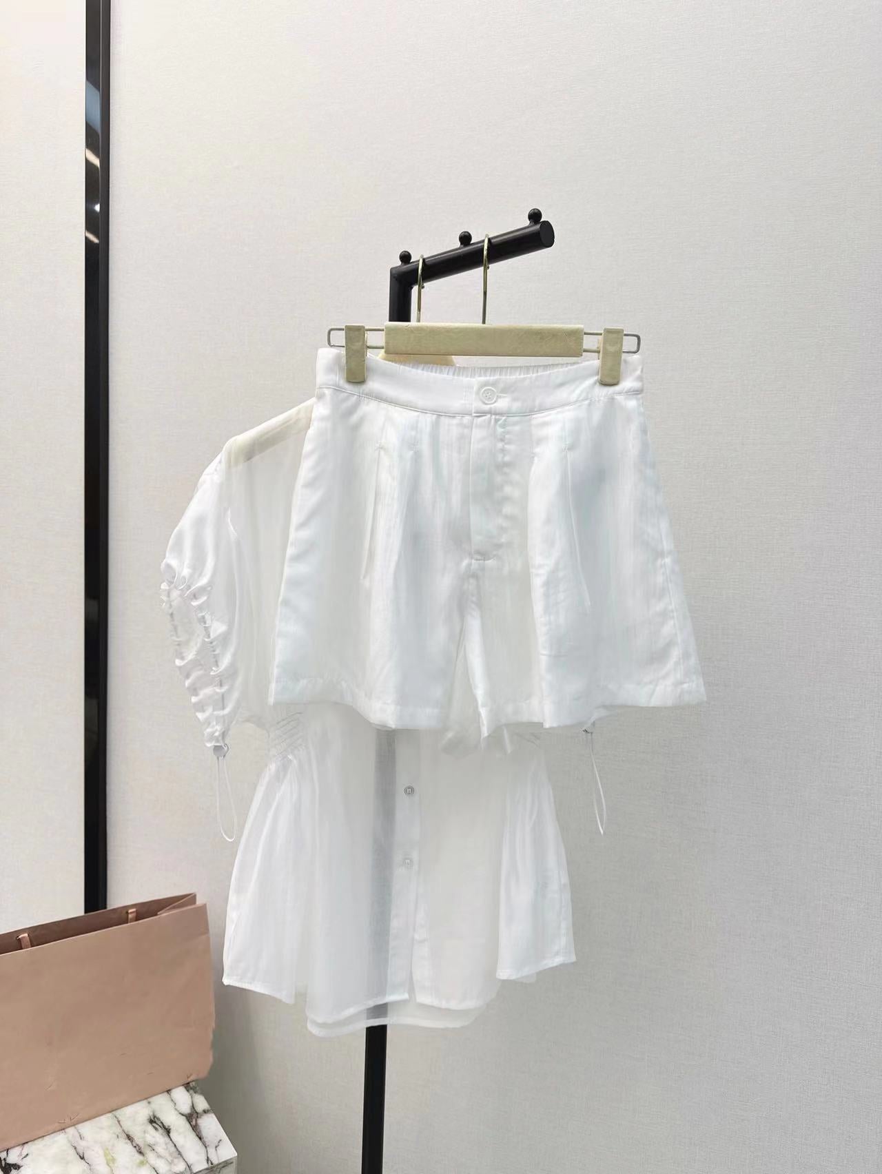 Girly style letter embroidered lapel short-sleeved sun protection shirt and shorts suit