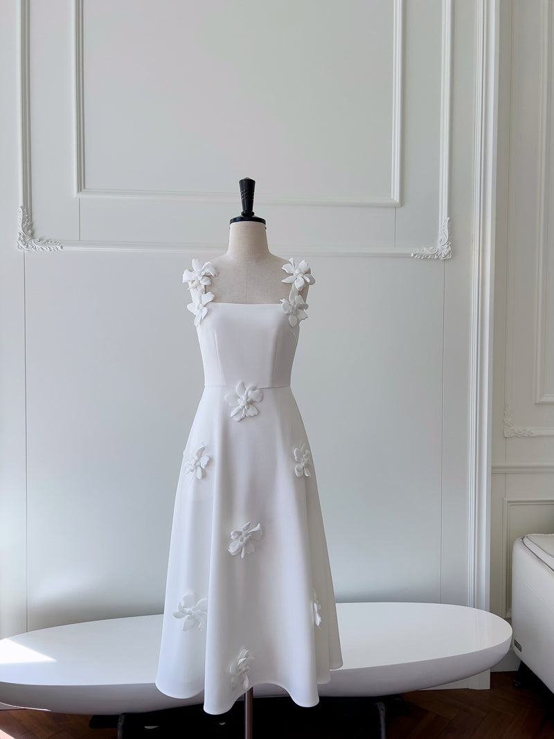 Flower strap luxury socialite daughter engagement dress white holiday dress
