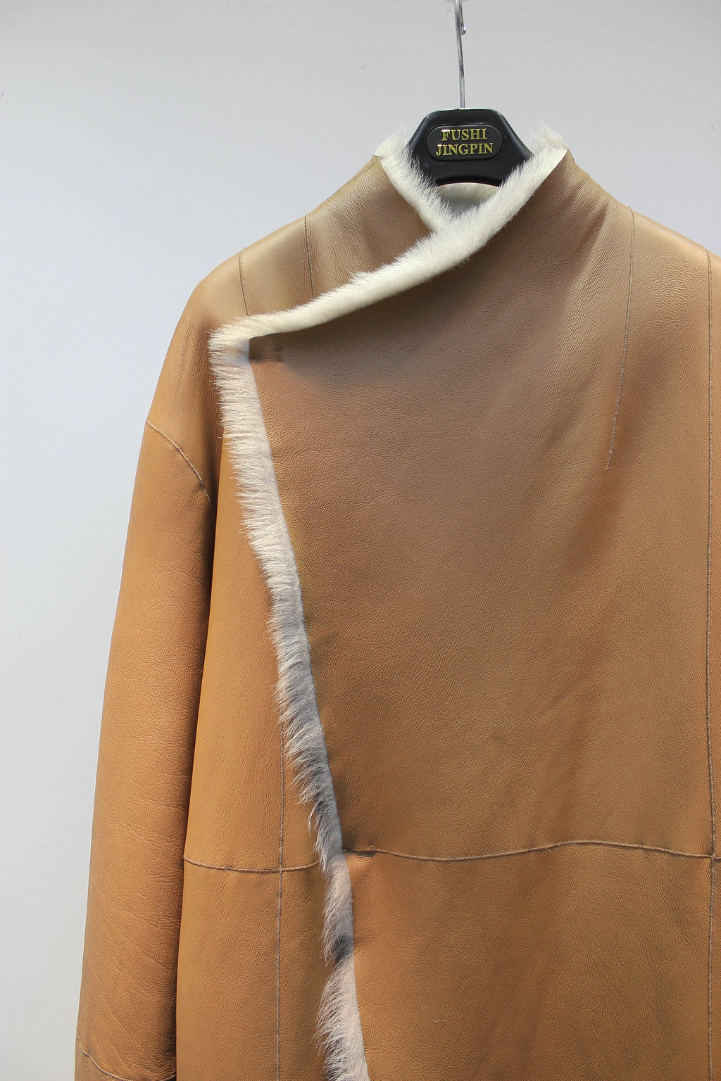 Palace-level Spanish Little Tuscan sheepskin all-in-one mid-length coat