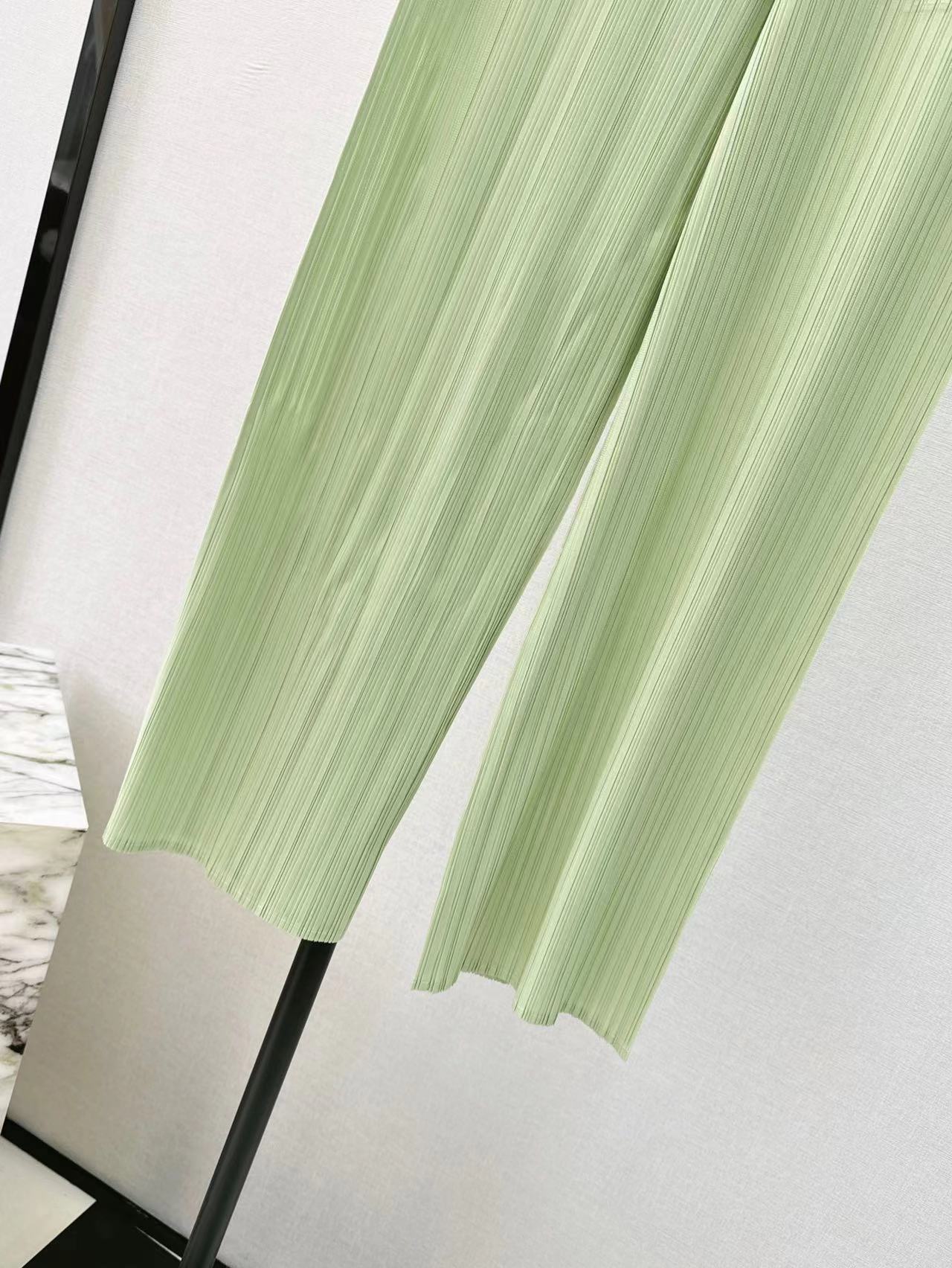 French Irregular Pleated Sleeveless Vest Top Elastic Waist Straight Pants Suit