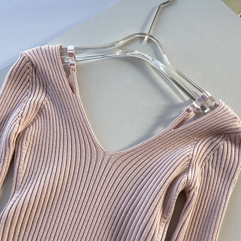 V-neck bottoming sweater