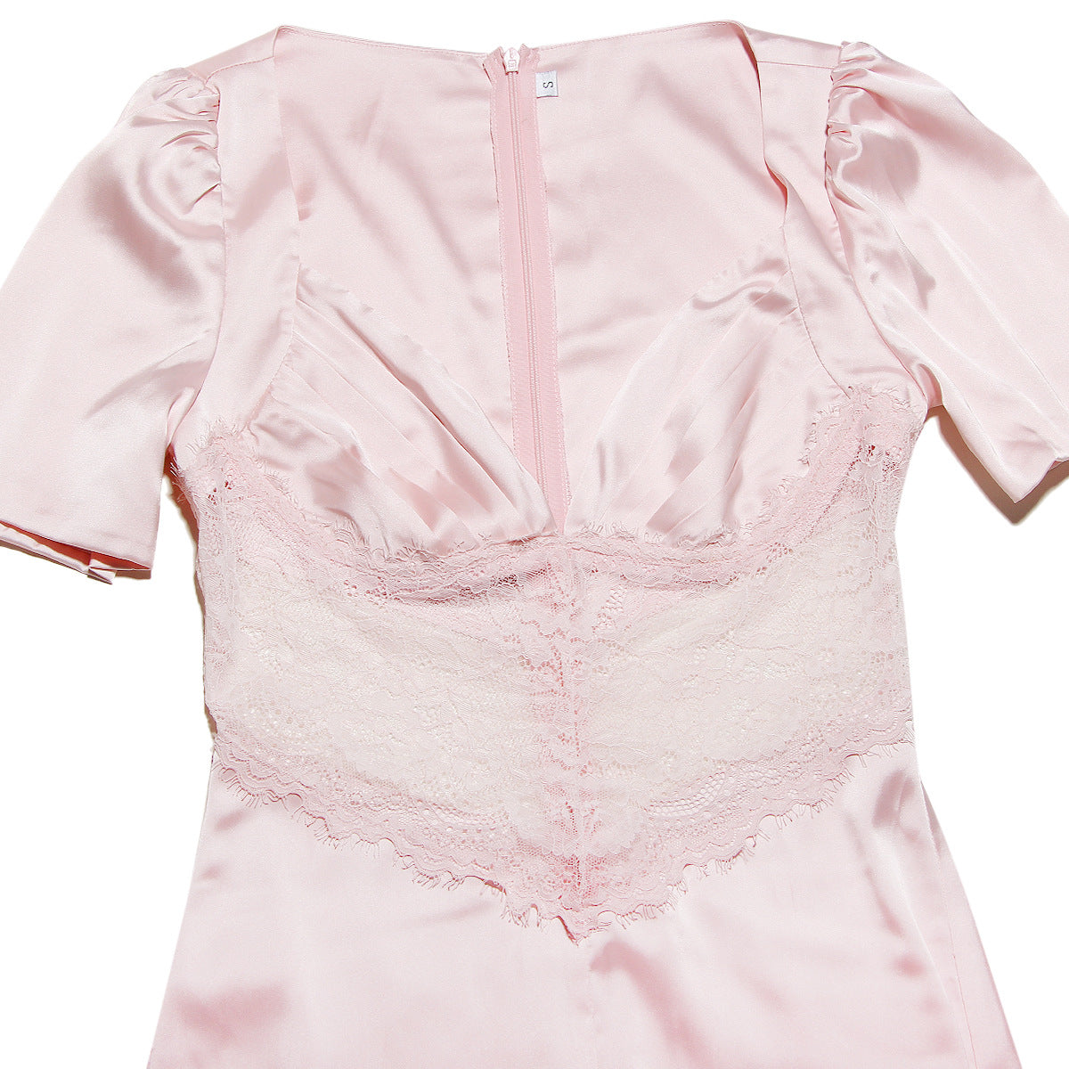 Puff-sleeved lace paneled waistless pink dress