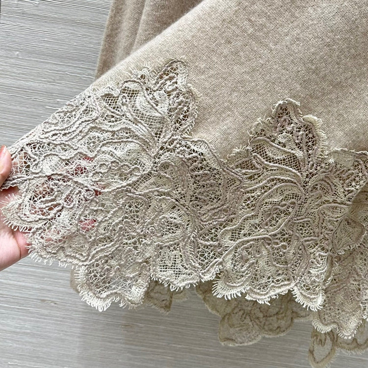 Crew neck lace appliqué cashmere sweater