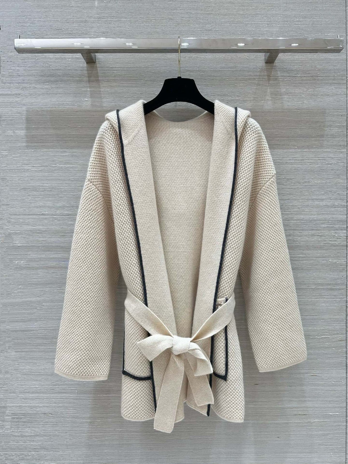 Hooded cashmere cardigan