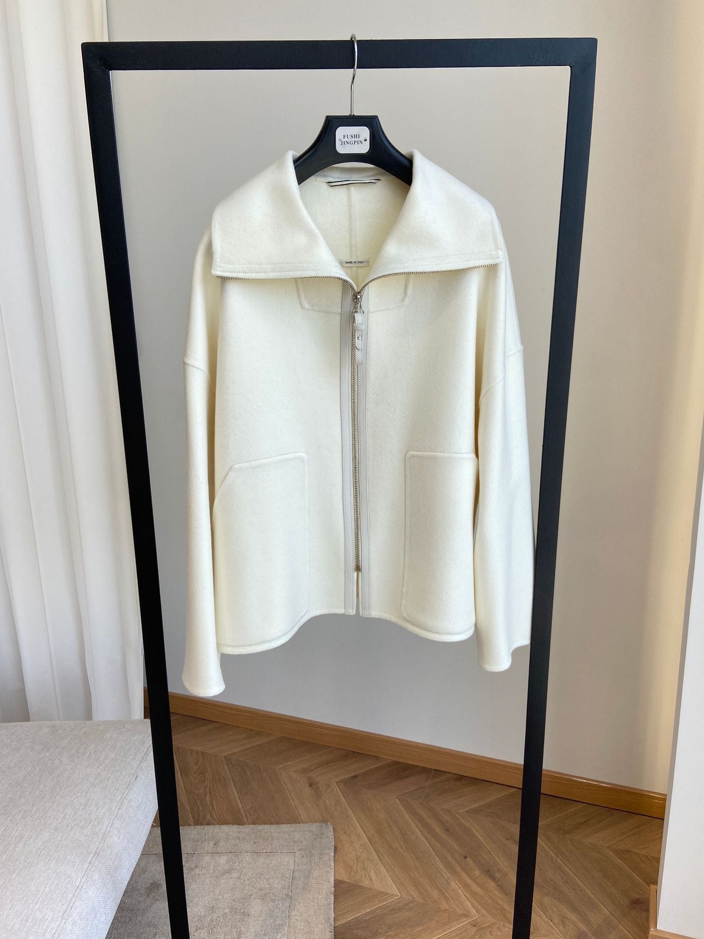 Double-faced cashmere short zip-up coat