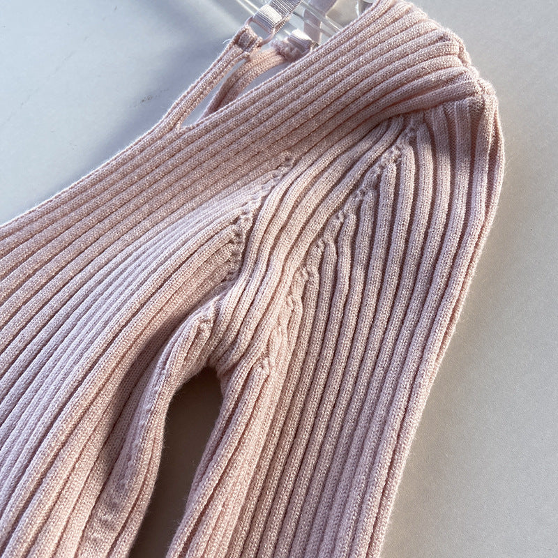 V-neck bottoming sweater