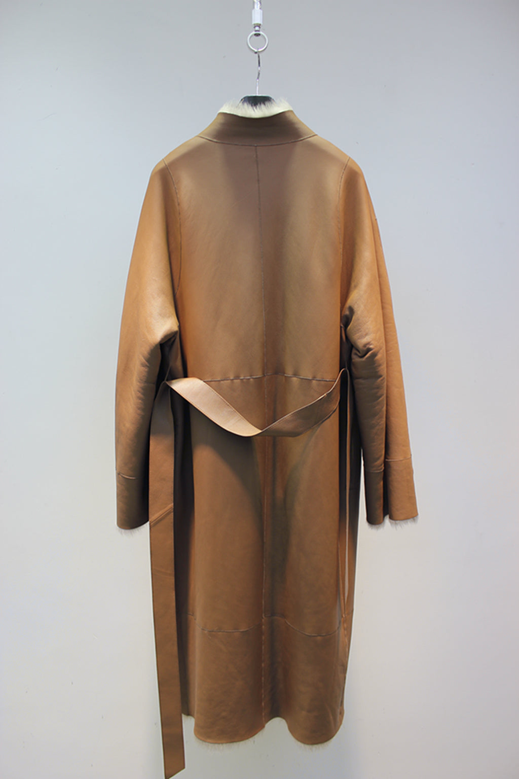 Palace-level Spanish Little Tuscan sheepskin all-in-one mid-length coat