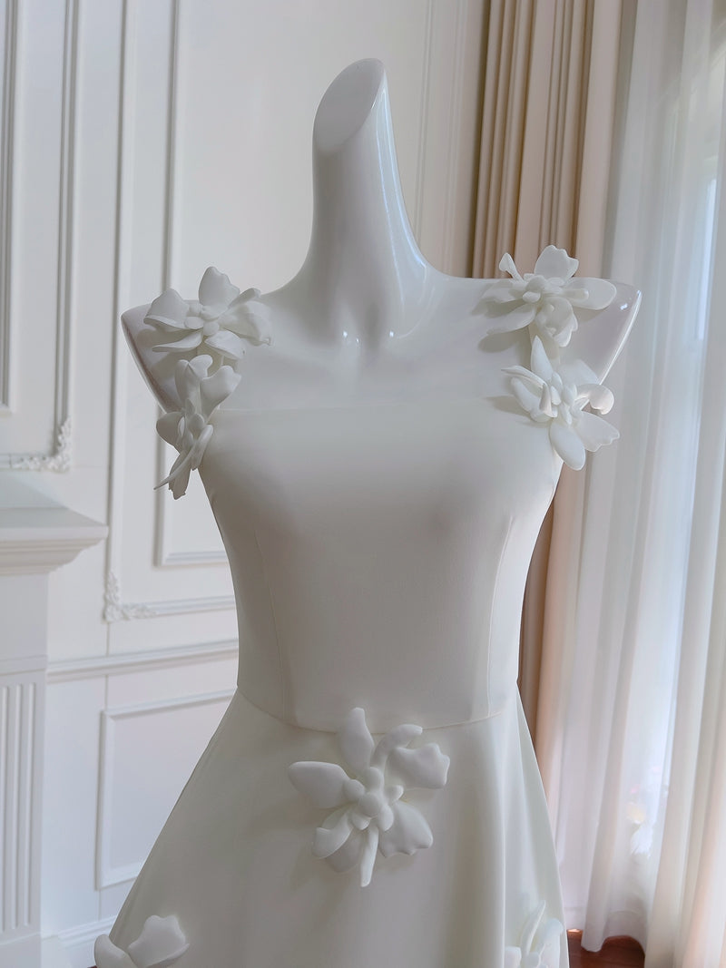 Flower strap luxury socialite daughter engagement dress white holiday dress