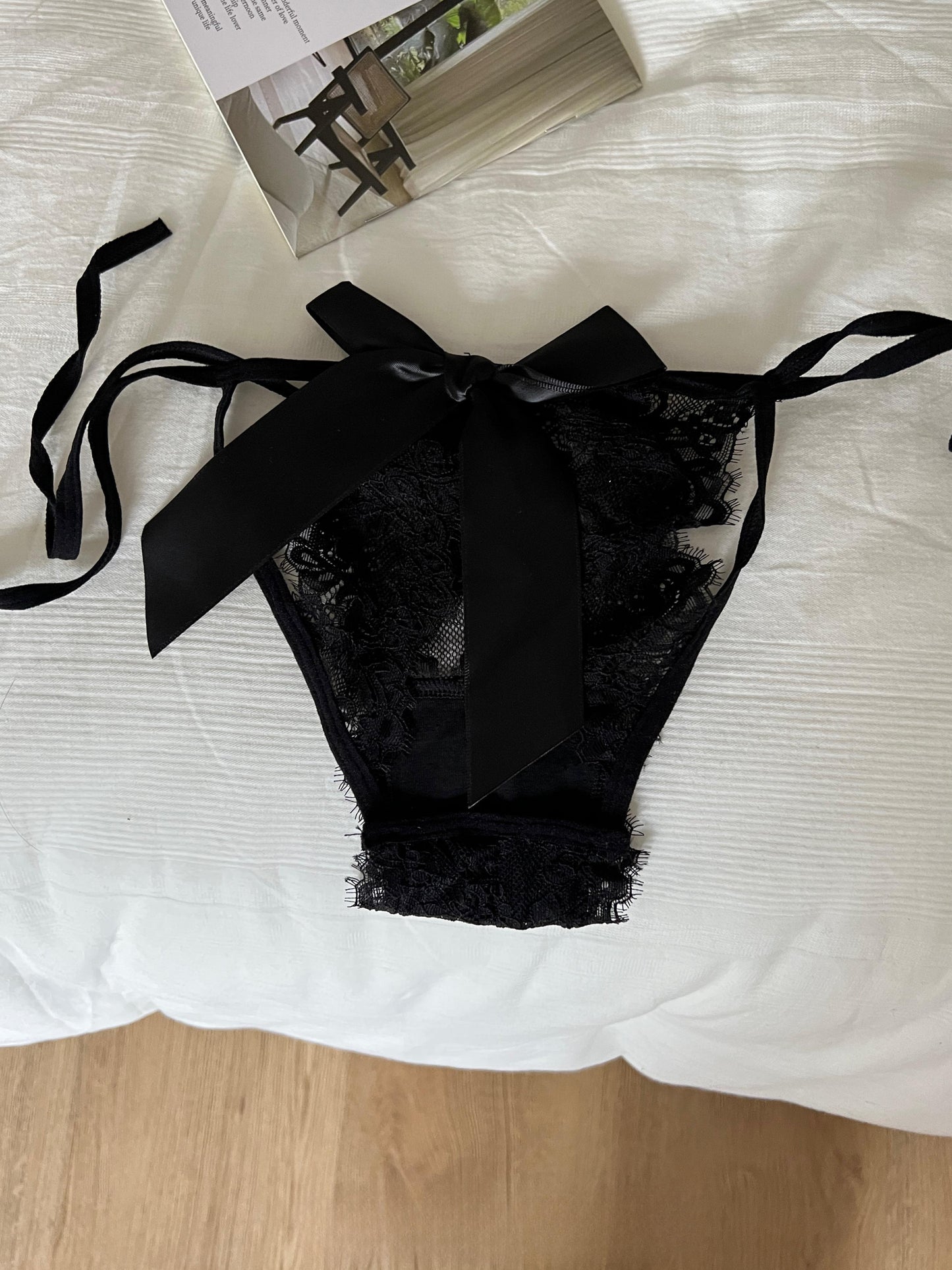 Lace lace cutout low waist bow thong