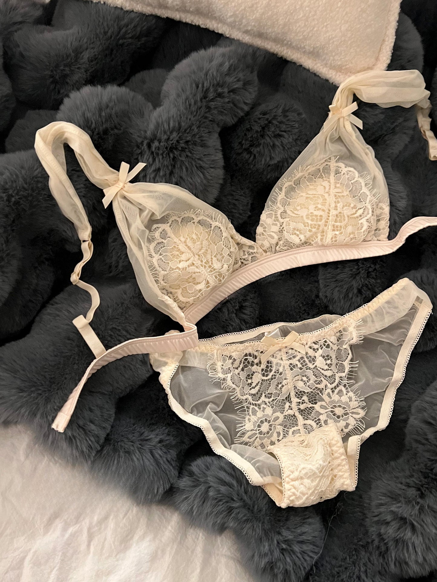 French sexy lace wire-free ultra-thin push-up bra