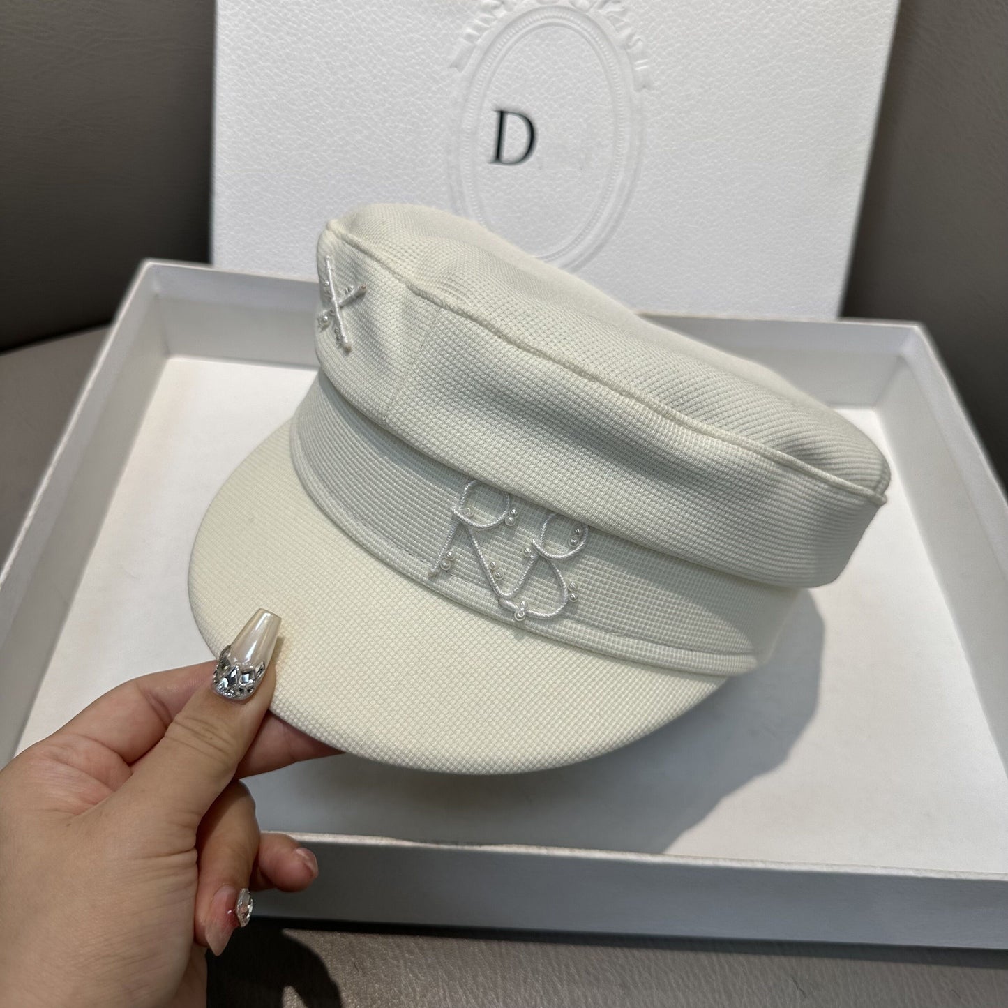 Versatile European and American navy style beret