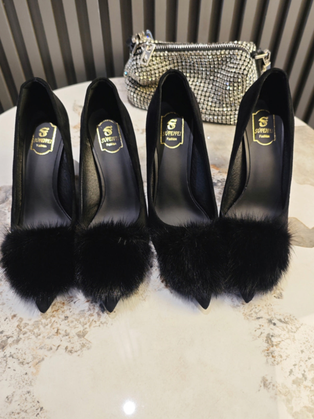 Genuine leather thin-heeled pumps