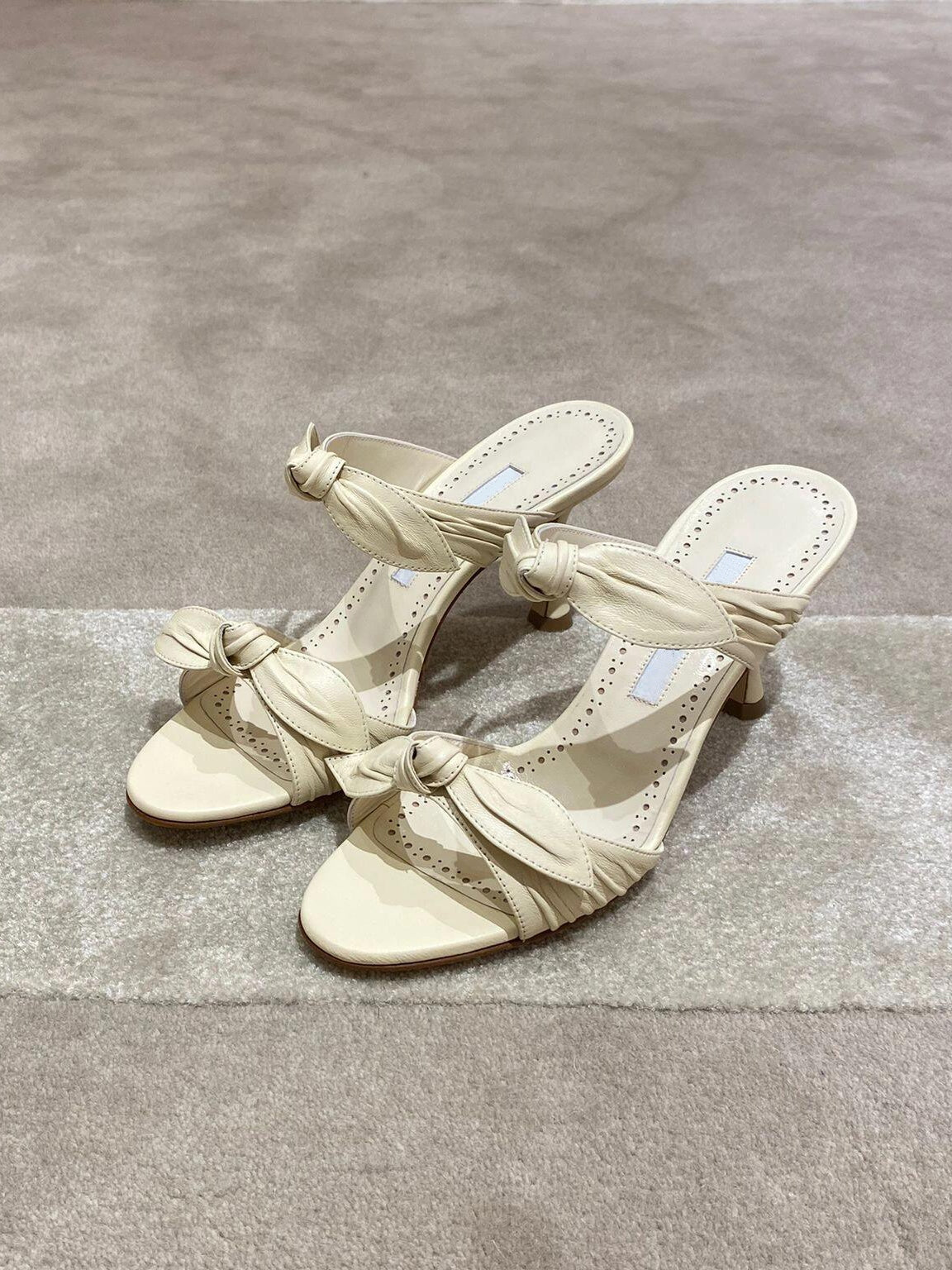 New bow cat heel sandals