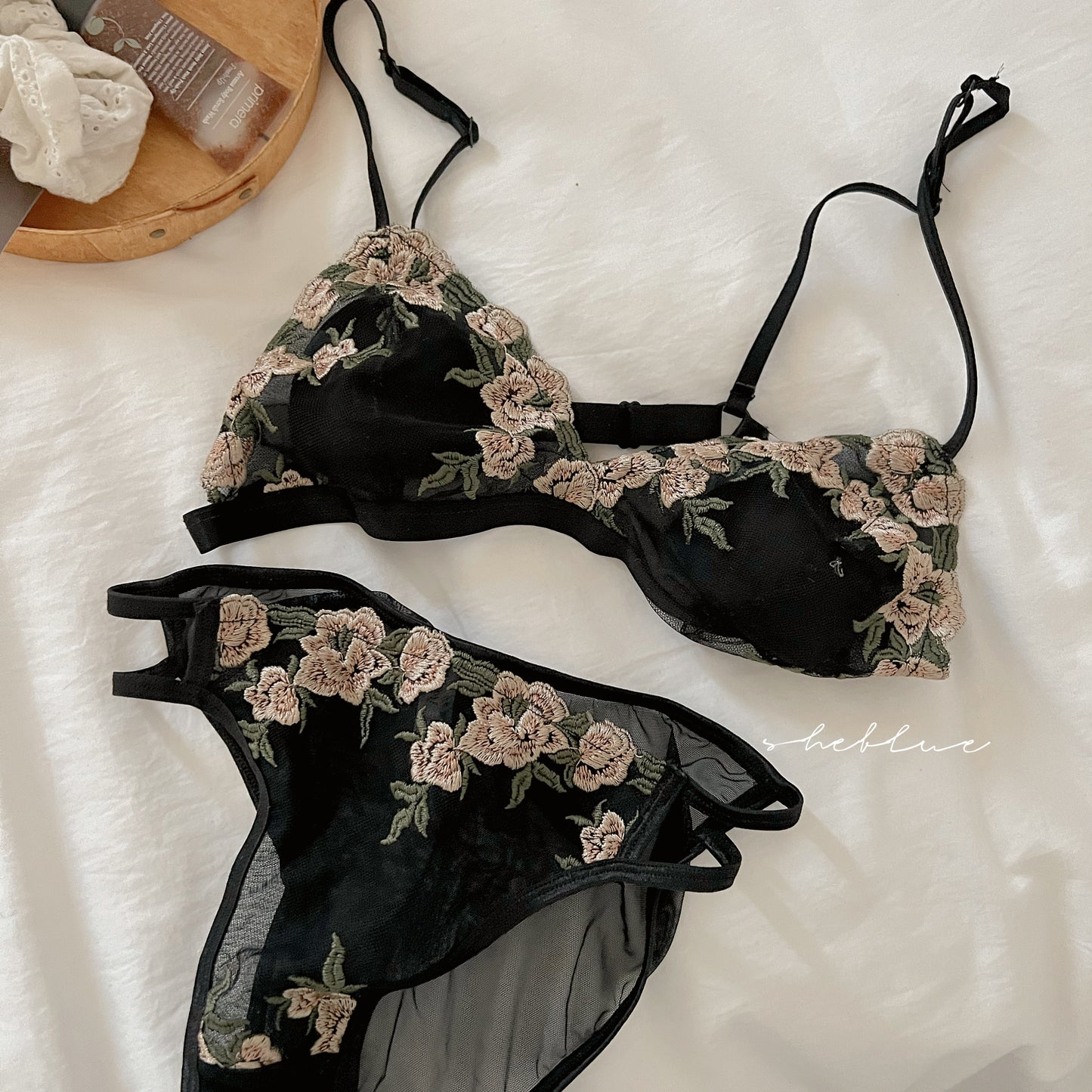 French retro sexy bra set ultra-thin