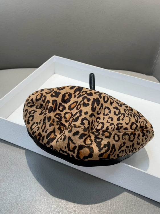 Korean style personalized leopard print fashionable beret