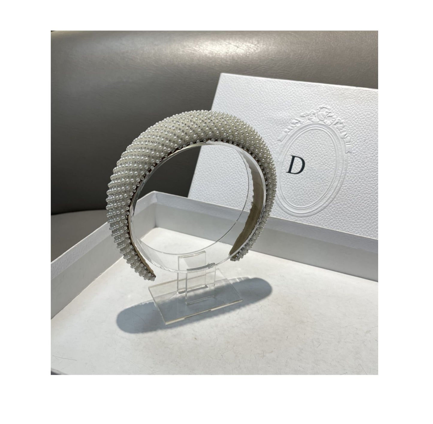 White pearl wide-brim heightening headband