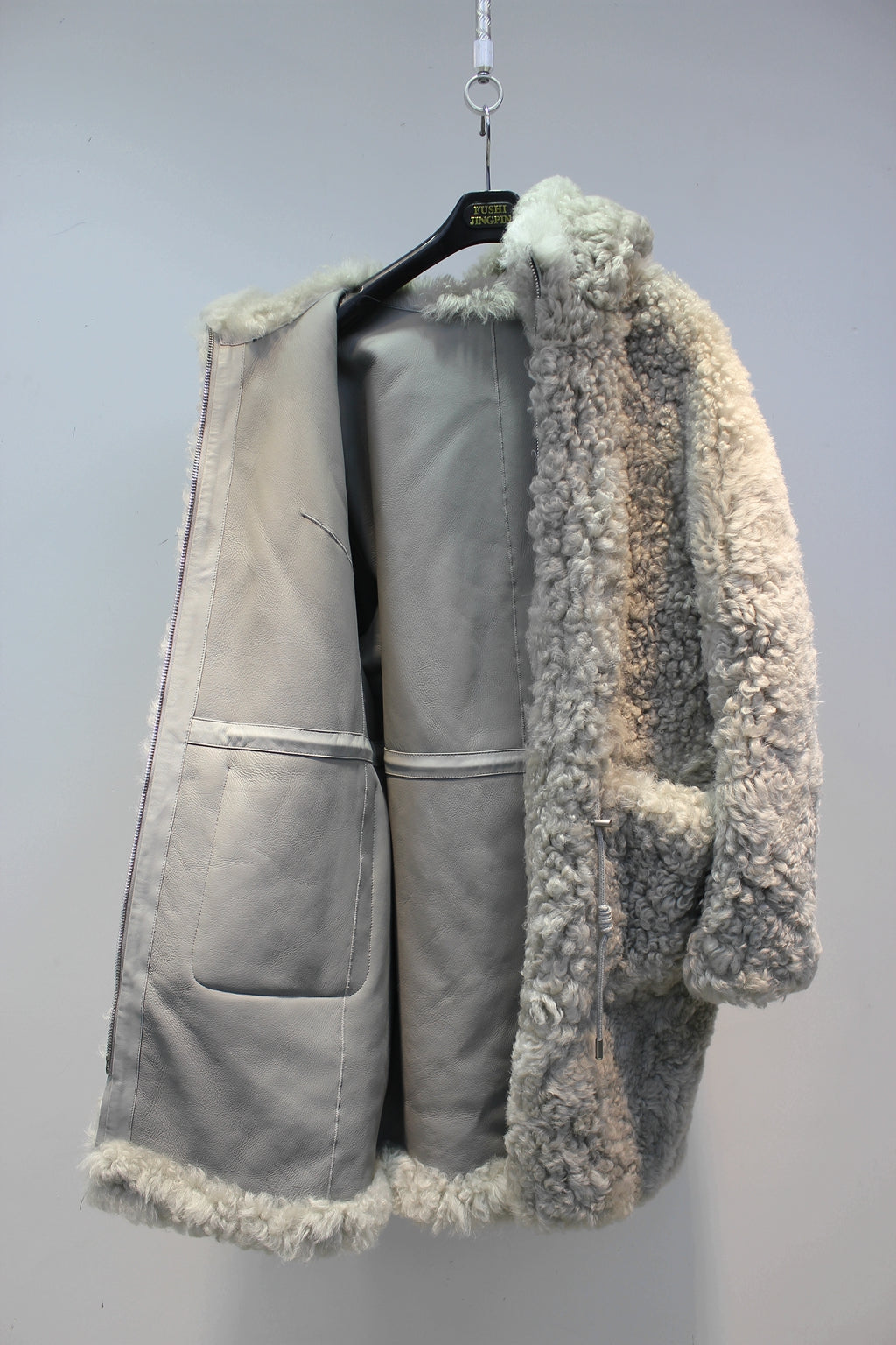 Icelandic imported sheepskin all-in-one Nordic style hooded mid-length fur coat