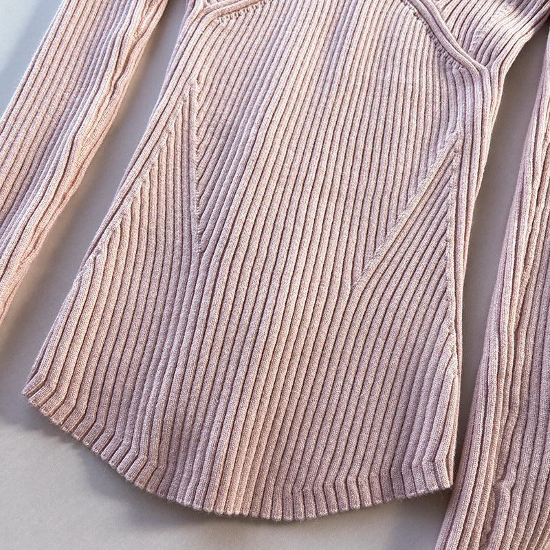 V-neck bottoming sweater