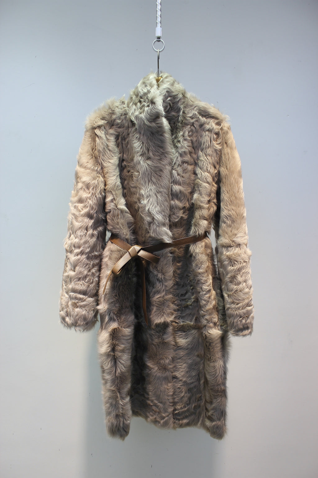 Soft small lake sheep fur one-piece stand-collar reversible mid-length fur coat