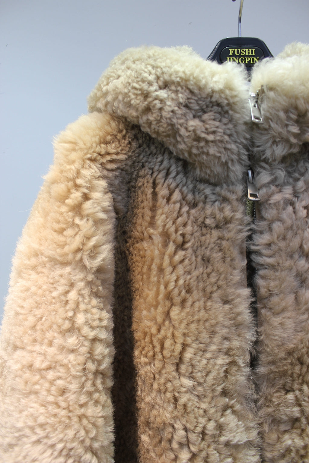 Icelandic imported sheepskin all-in-one Nordic style hooded mid-length fur coat