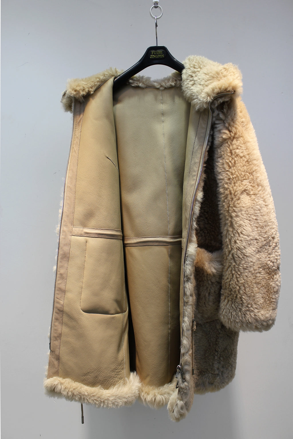 Icelandic imported sheepskin all-in-one Nordic style hooded mid-length fur coat
