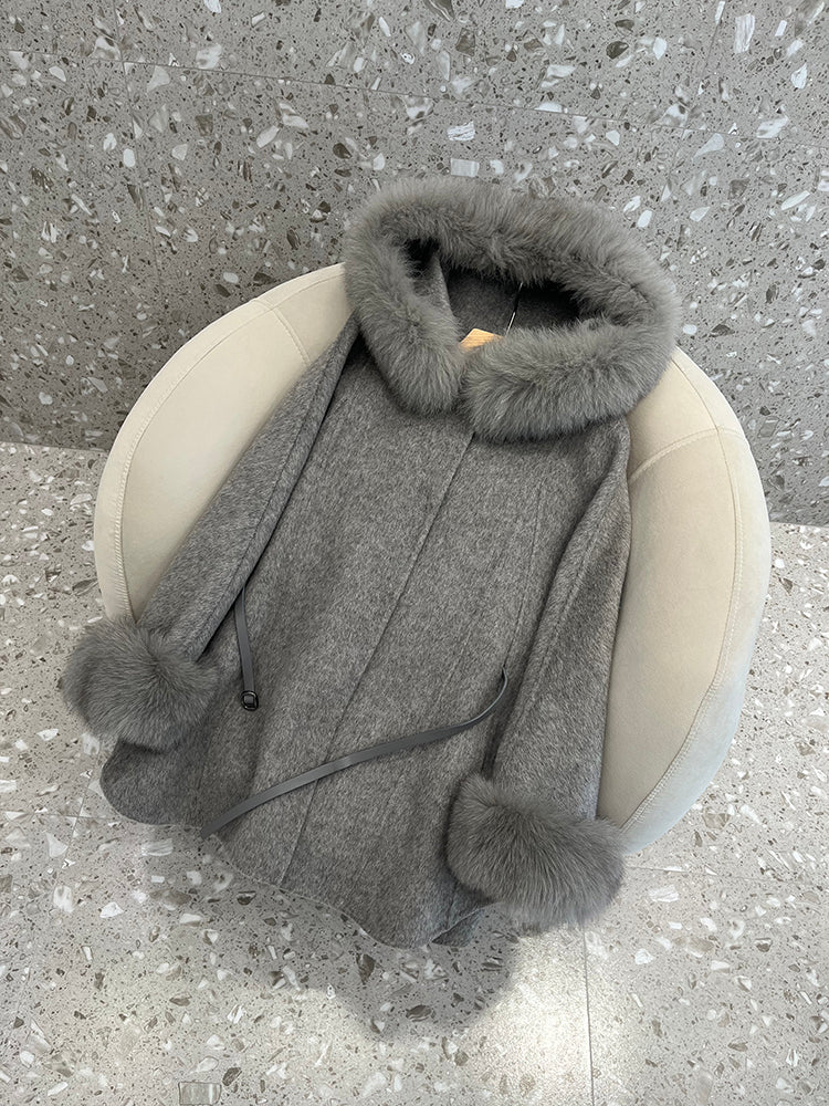 Short fox fur hooded cape