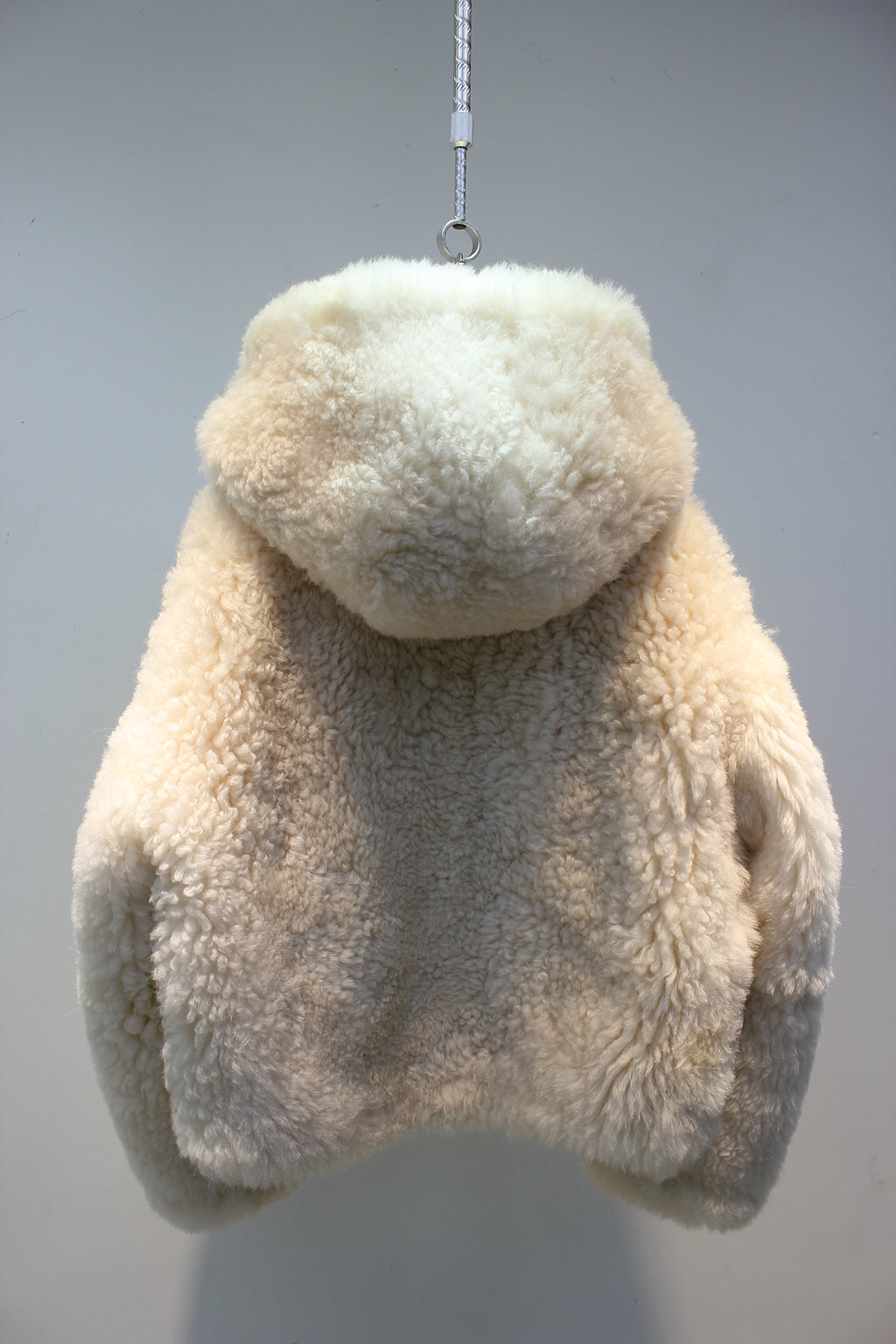 Lmported sheepskin one-piece bear hooded short coat