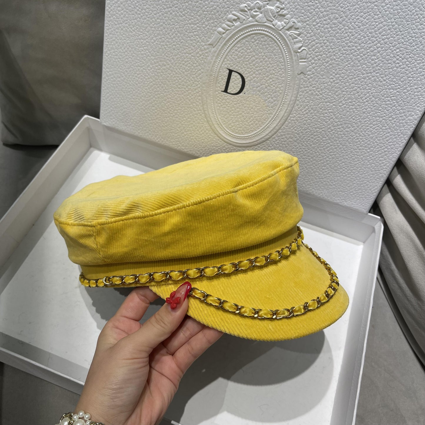 Corduroy versatile newsboy hat