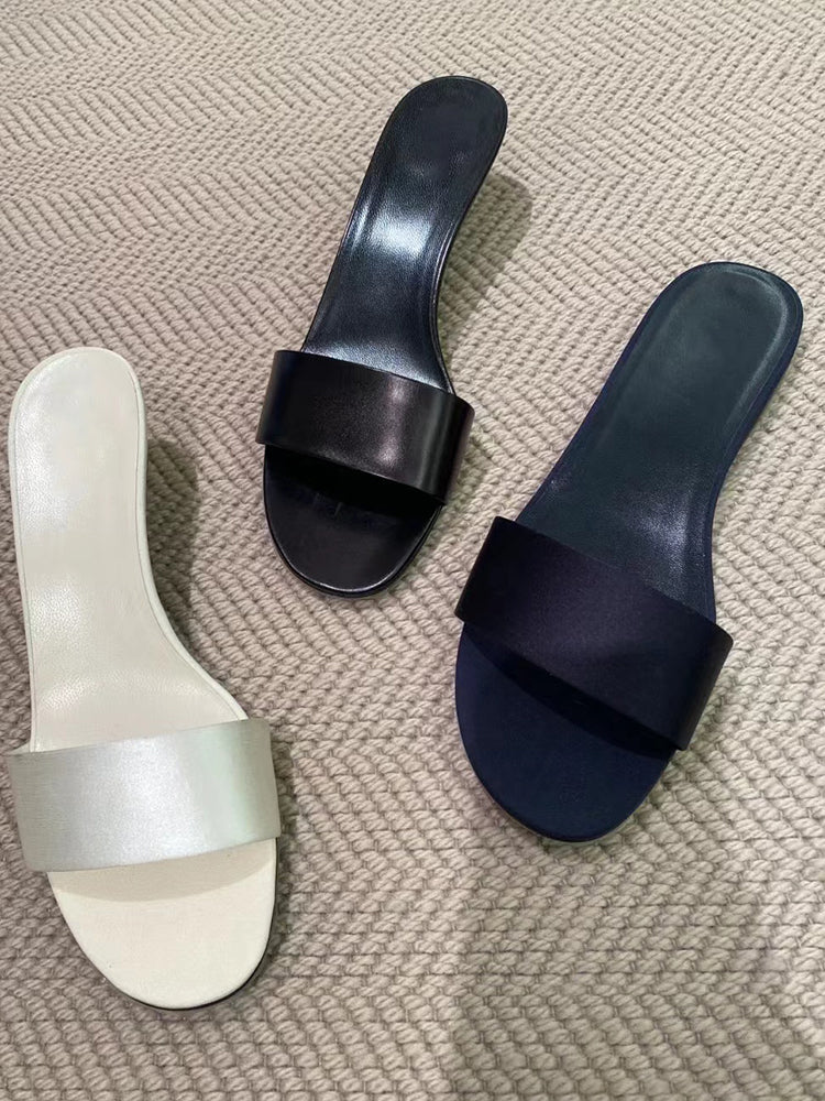 Casual simple cat heel slippers
