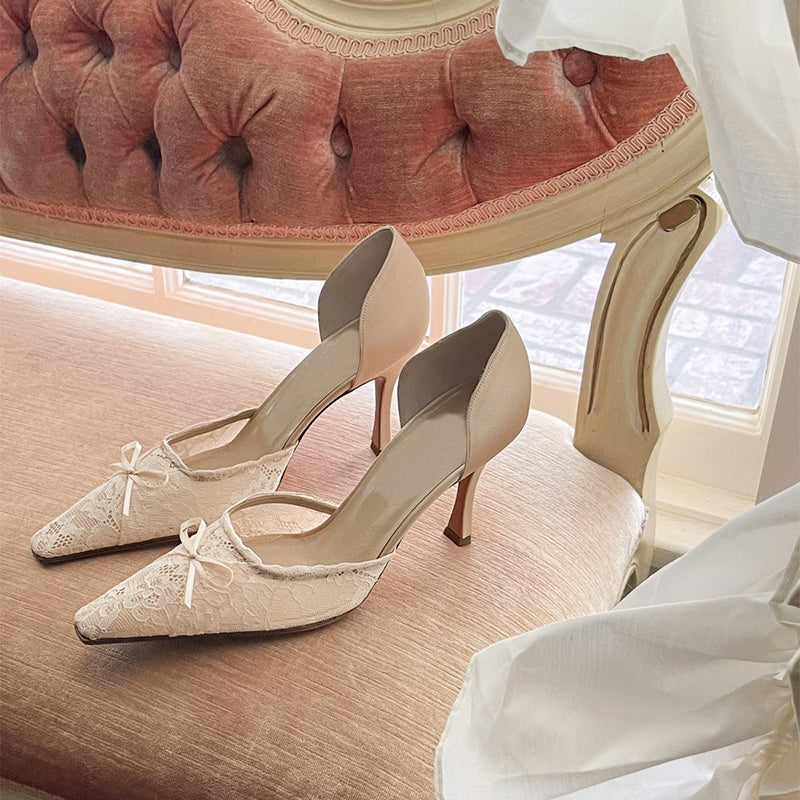 Retro lace bow high heels