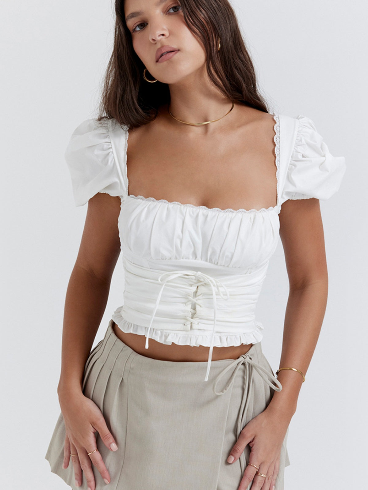 Square neck, puff sleeves, navel-baring waist, backless short sleeves