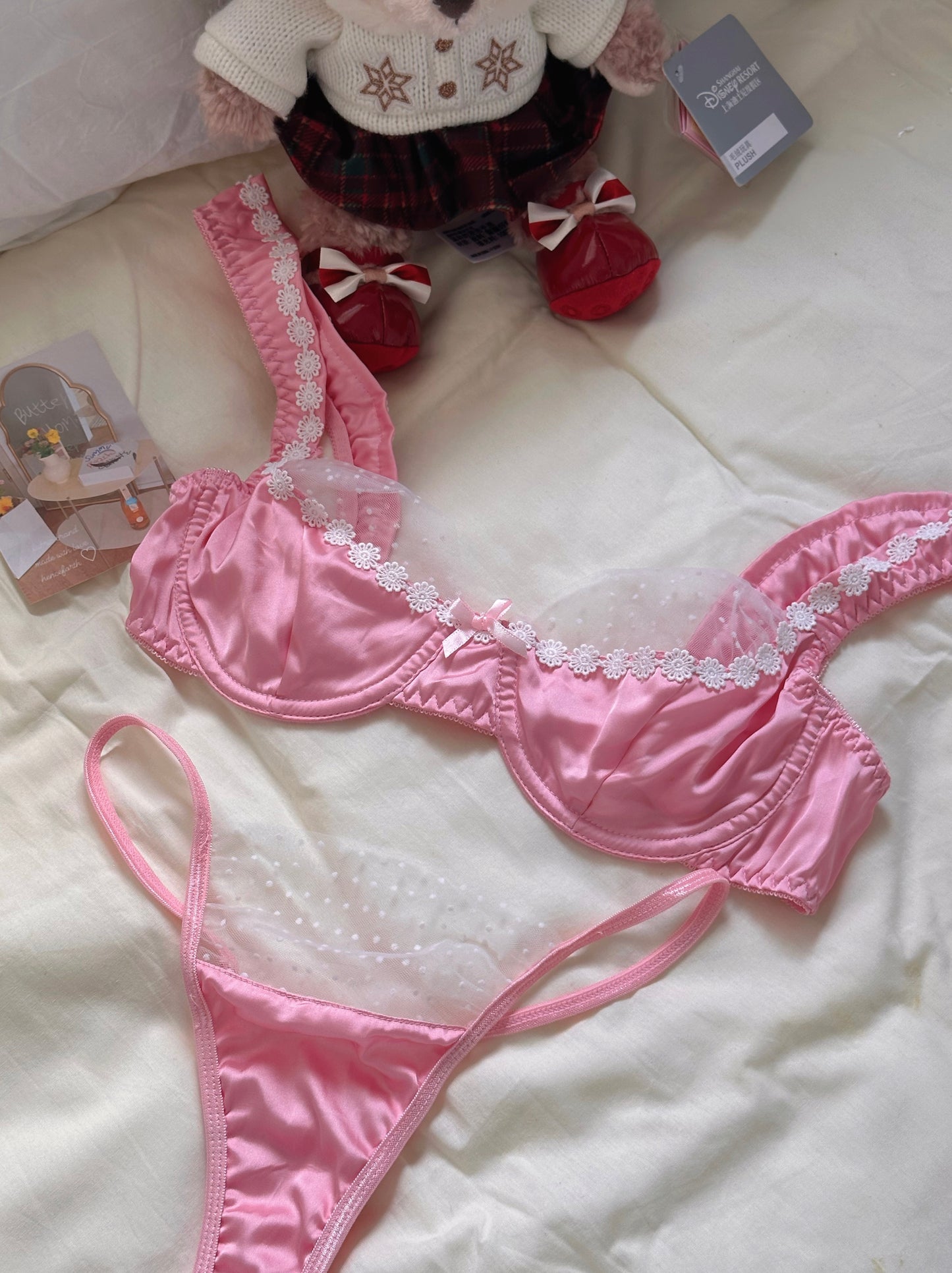 French sexy lace flower underwear for big breasts and small breasts