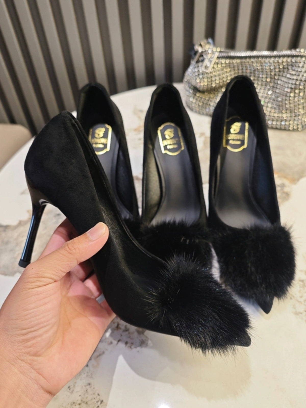 Genuine leather thin-heeled pumps