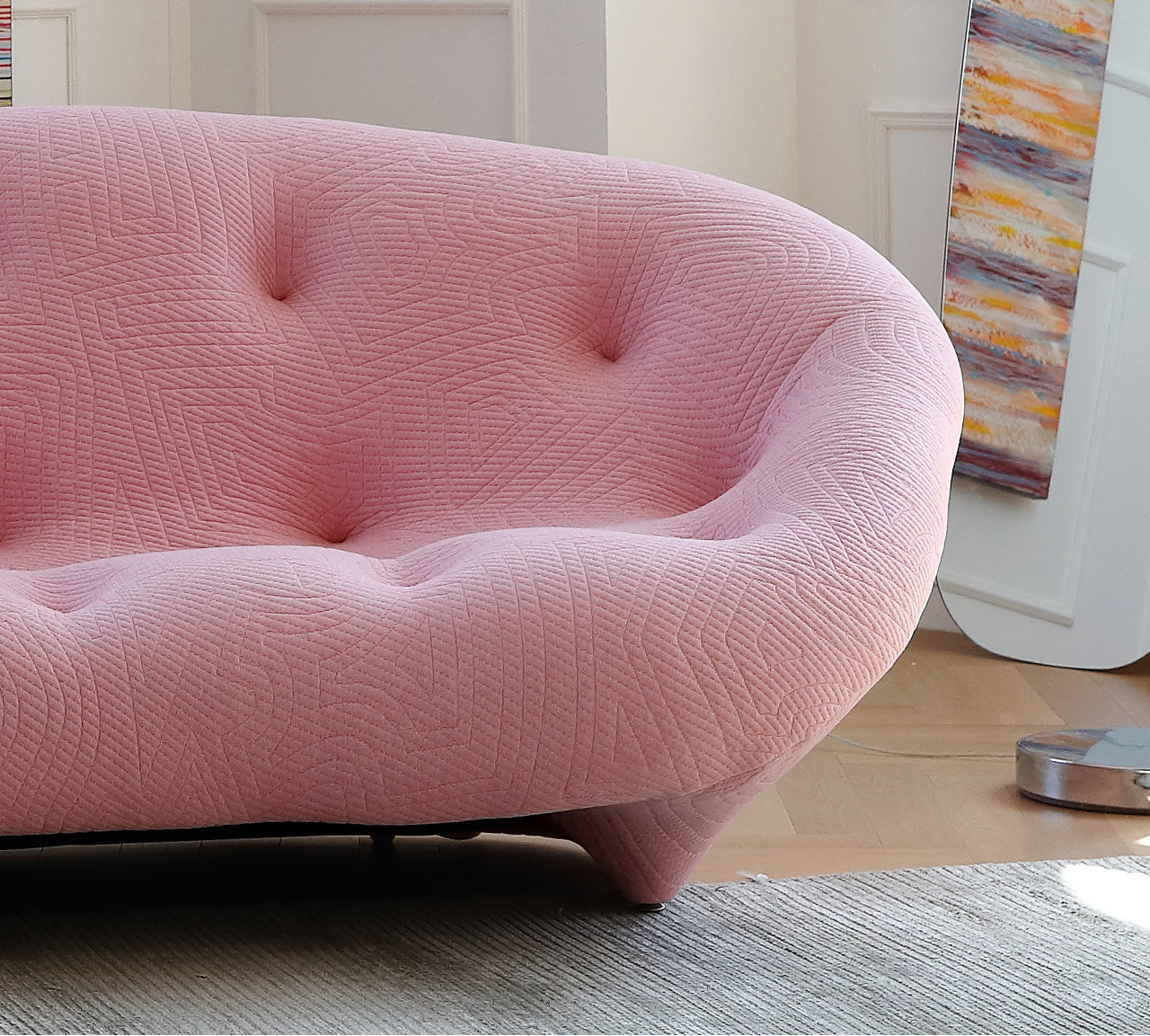 Curved fabric sofa modern simple small apartment living room home three-seat shell sofa