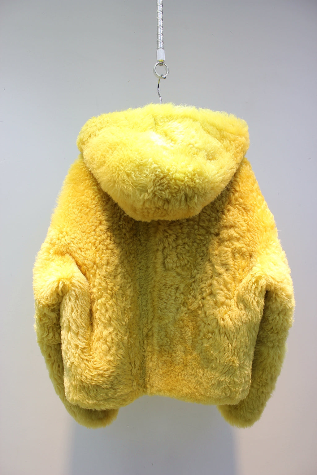 Lmported sheepskin one-piece bear hooded short coat