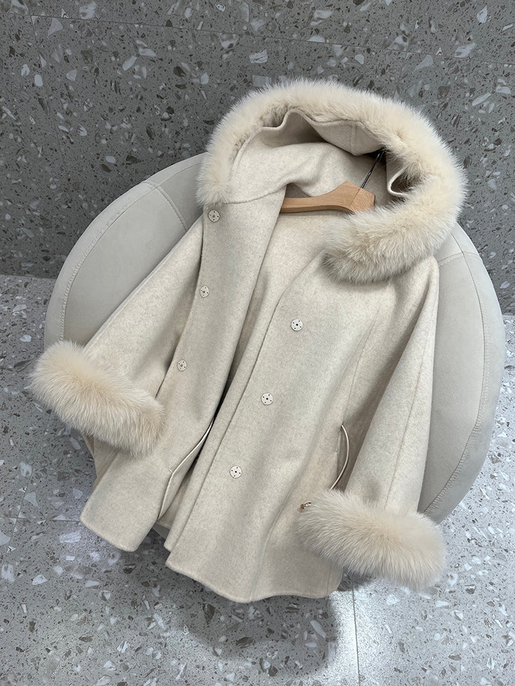 Short fox fur hooded cape
