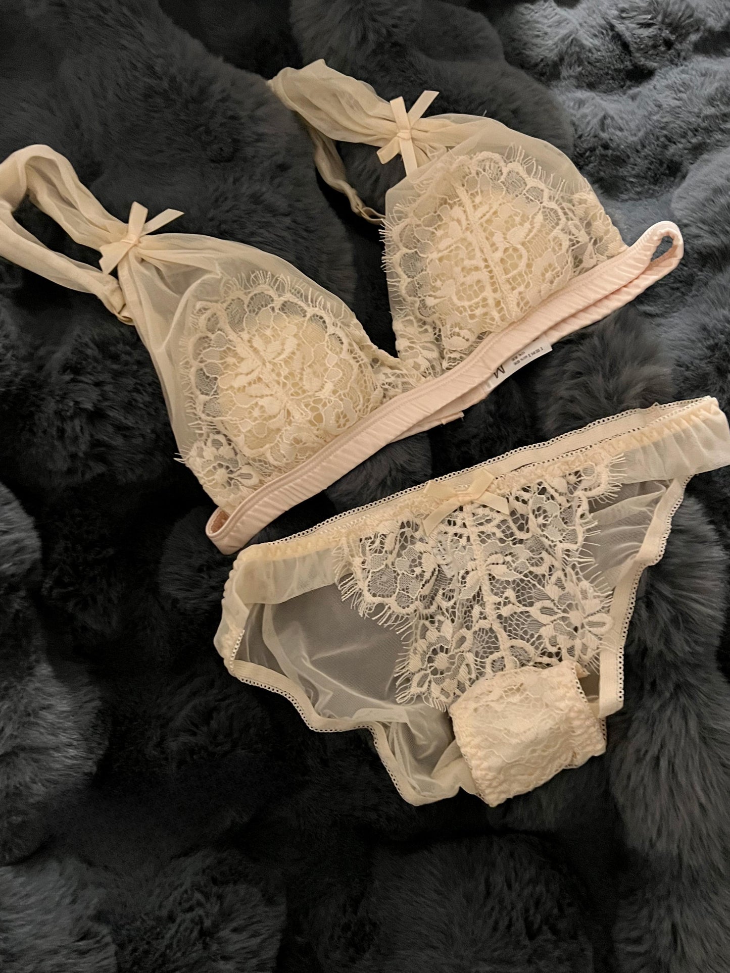 French sexy lace wire-free ultra-thin push-up bra