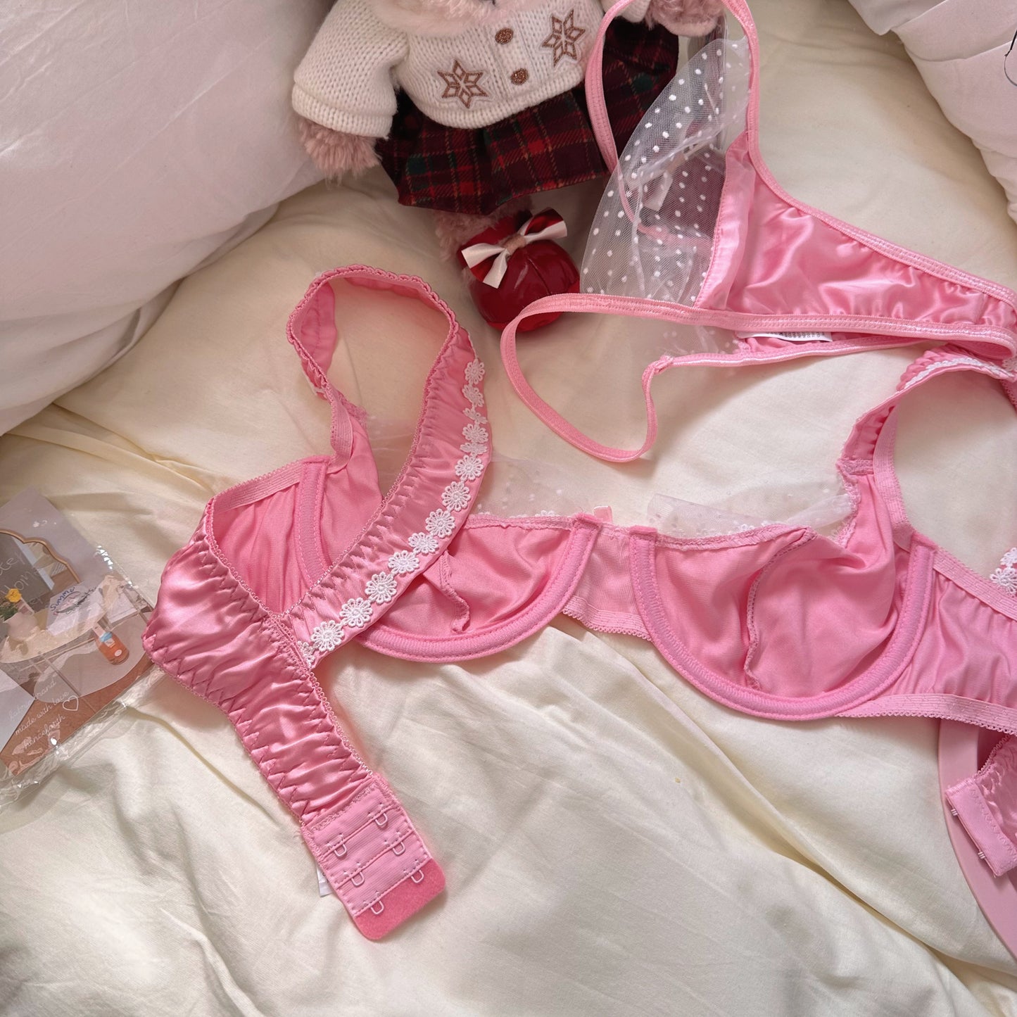 French sexy lace flower underwear for big breasts and small breasts