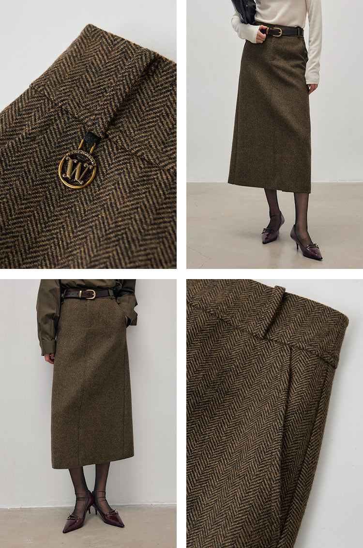 Retro floral brown herringbone wool skirt shows high-profile silhouette