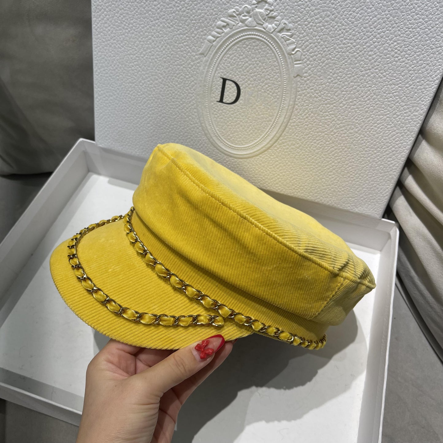 Corduroy versatile newsboy hat